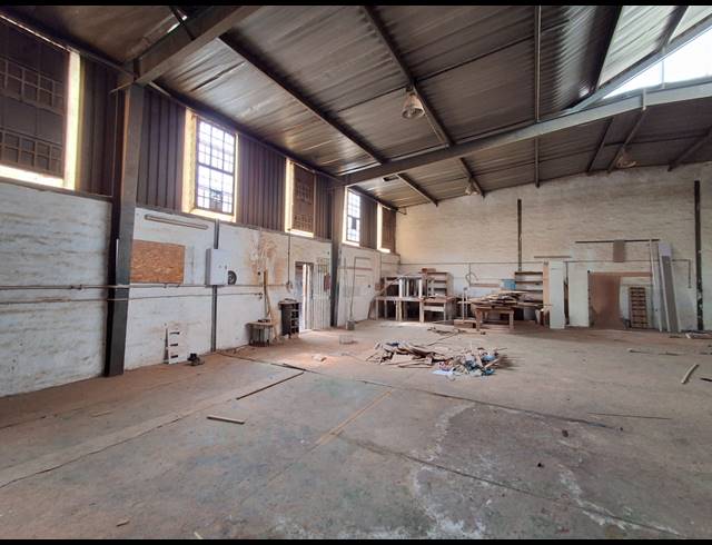 928M² WAREHOUSE TO LET IN DENVER
